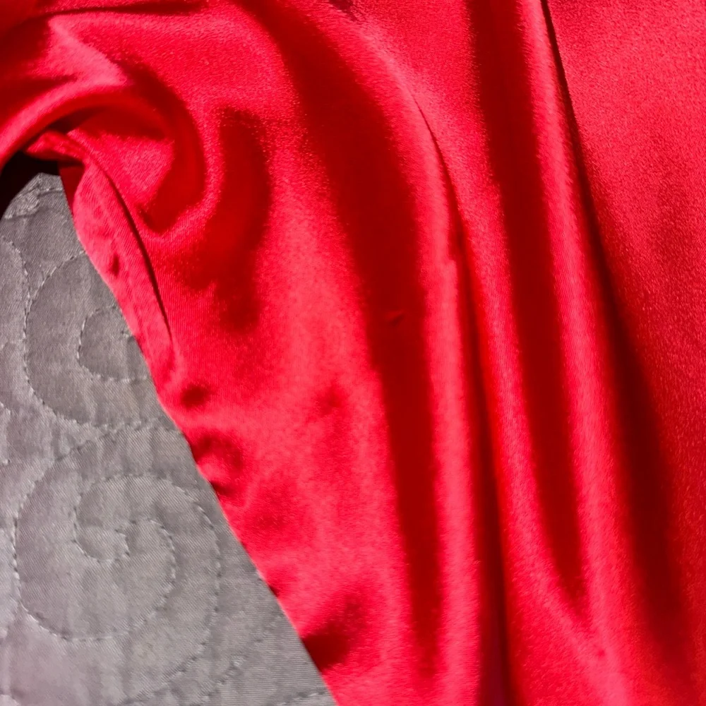 Pink Satin Robe - Picture 2 of 3